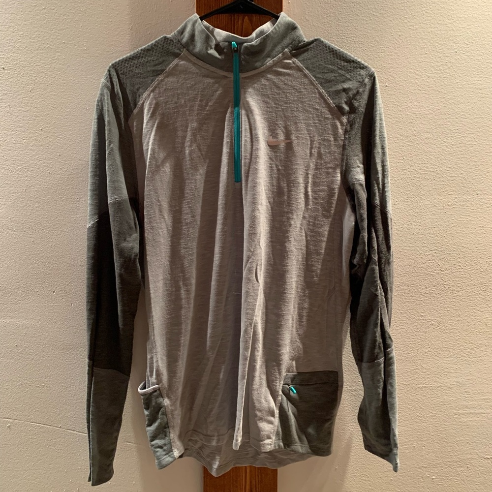 Nike Men’s Running quarter zipper light pullover, size medium, great condition.